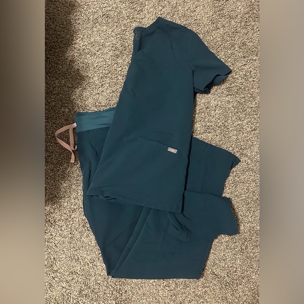 Figs Caribbean Blue Top
